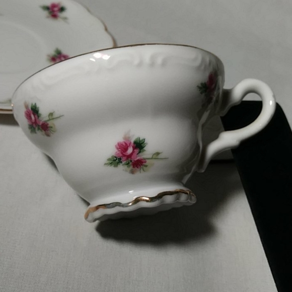 Vintage Pink Rose Tea Cup & Saucer Set - Picture 5 of 8